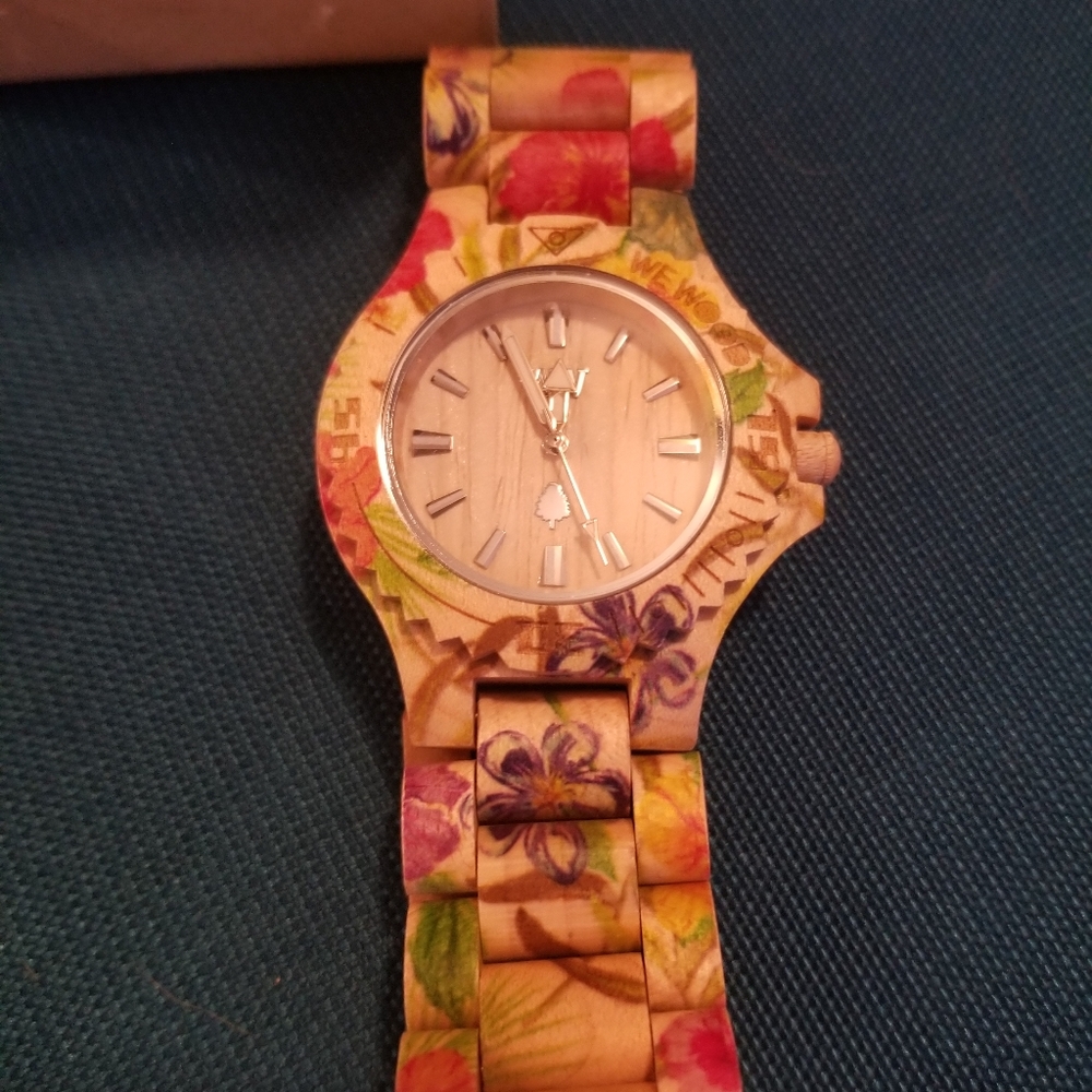 WE WOOD WATCH